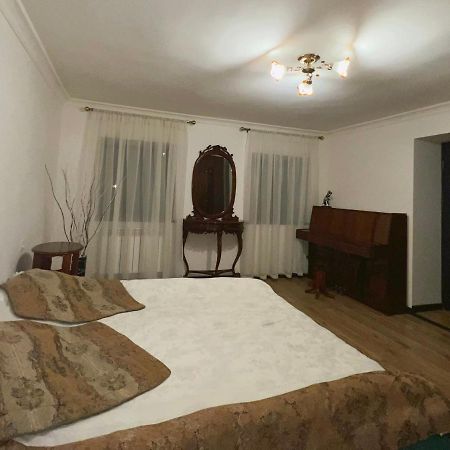 Апартаменты Cosy flat Ереван Экстерьер фото