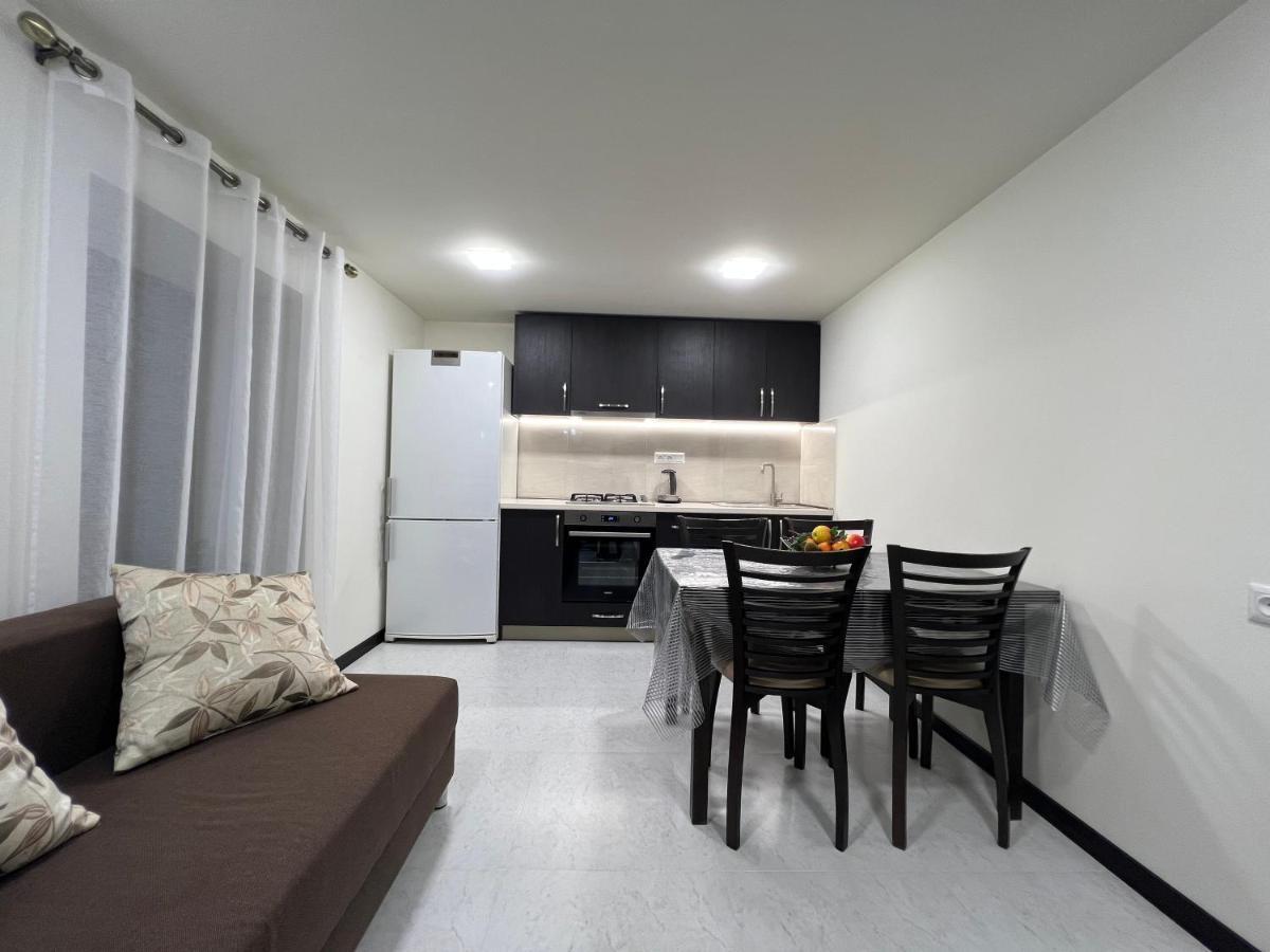 Апартаменты Cosy flat Ереван Экстерьер фото